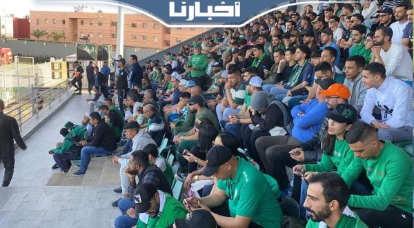 في غياب الكورفا السود..جماهير الرجاء تعود للمدرجات في مباراة الماص